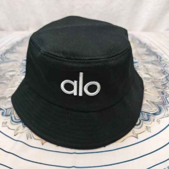 ALO Yoga Accessories - 🎁FRESH🎁 NWT ALO Yoga Fundamental Bucket Hat